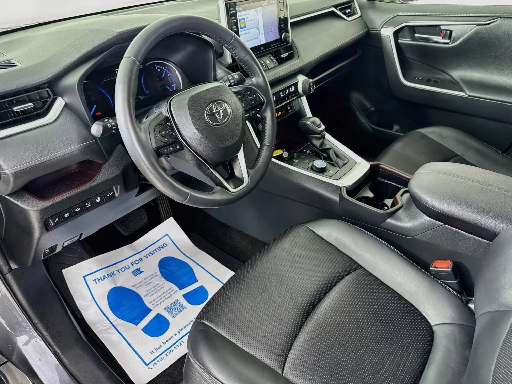 Used 2020 Magnetic Gray Metallic Toyota Limited image 11