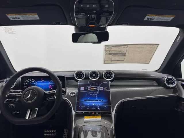 New 2026 MANUFAKTUR Moonlight Whit Mercedes-Benz GLC 300 image 7