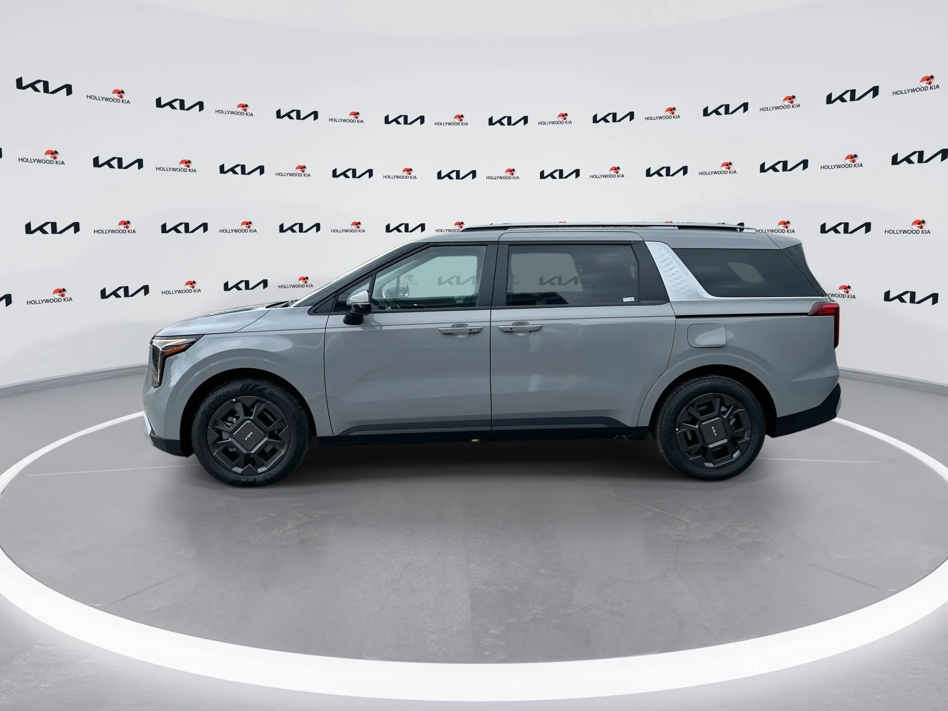 New 2026 Ceramic Silver Kia EX image 5