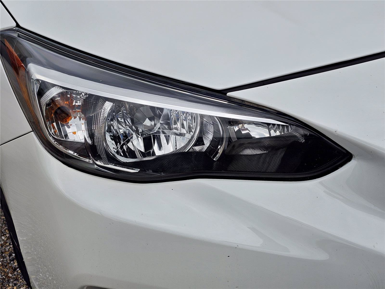 Used 2022 Crystal White Pearl Subaru  image 4