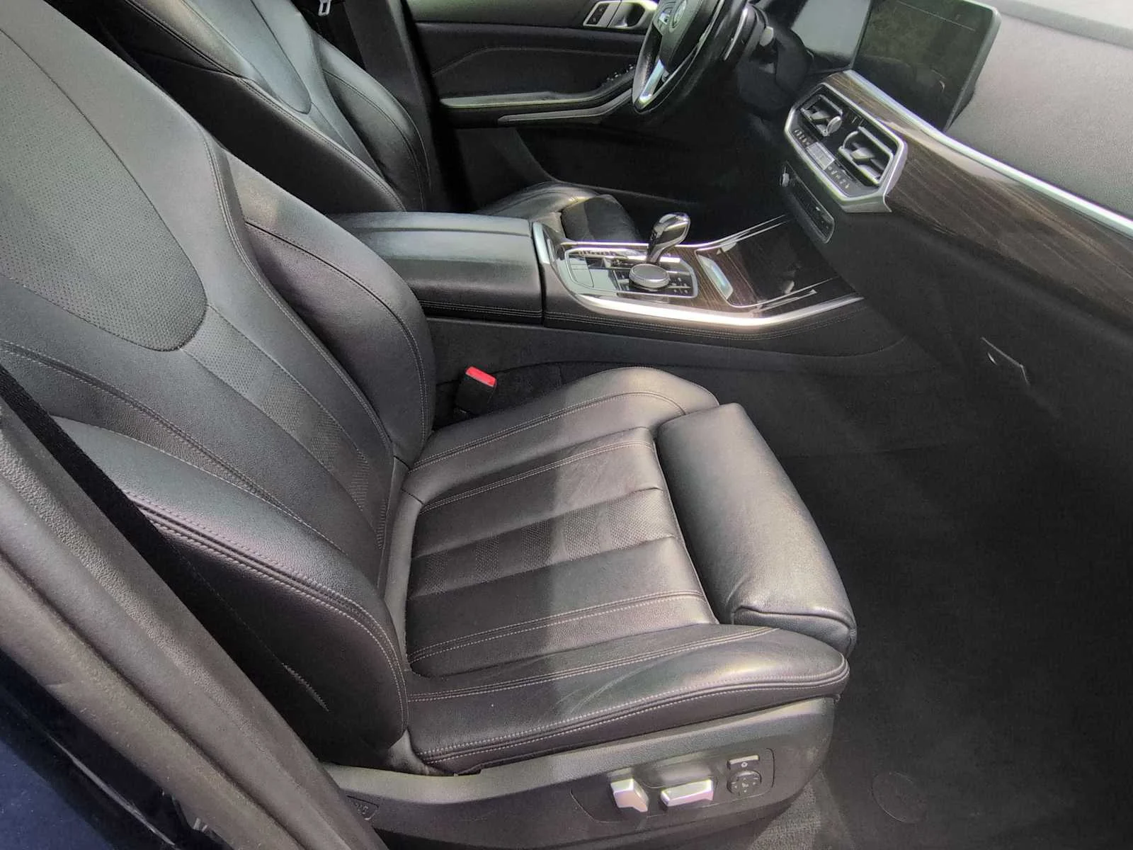Used 2019 Phytonic Blue Metallic BMW xDrive40i image 23
