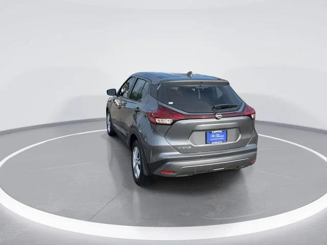 Used 2025 Gray Nissan S image 6