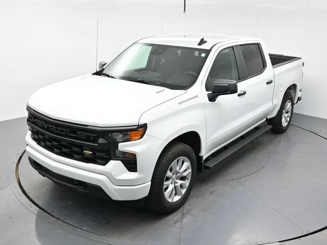 Used 2026 Summit White Chevrolet Custom image 31