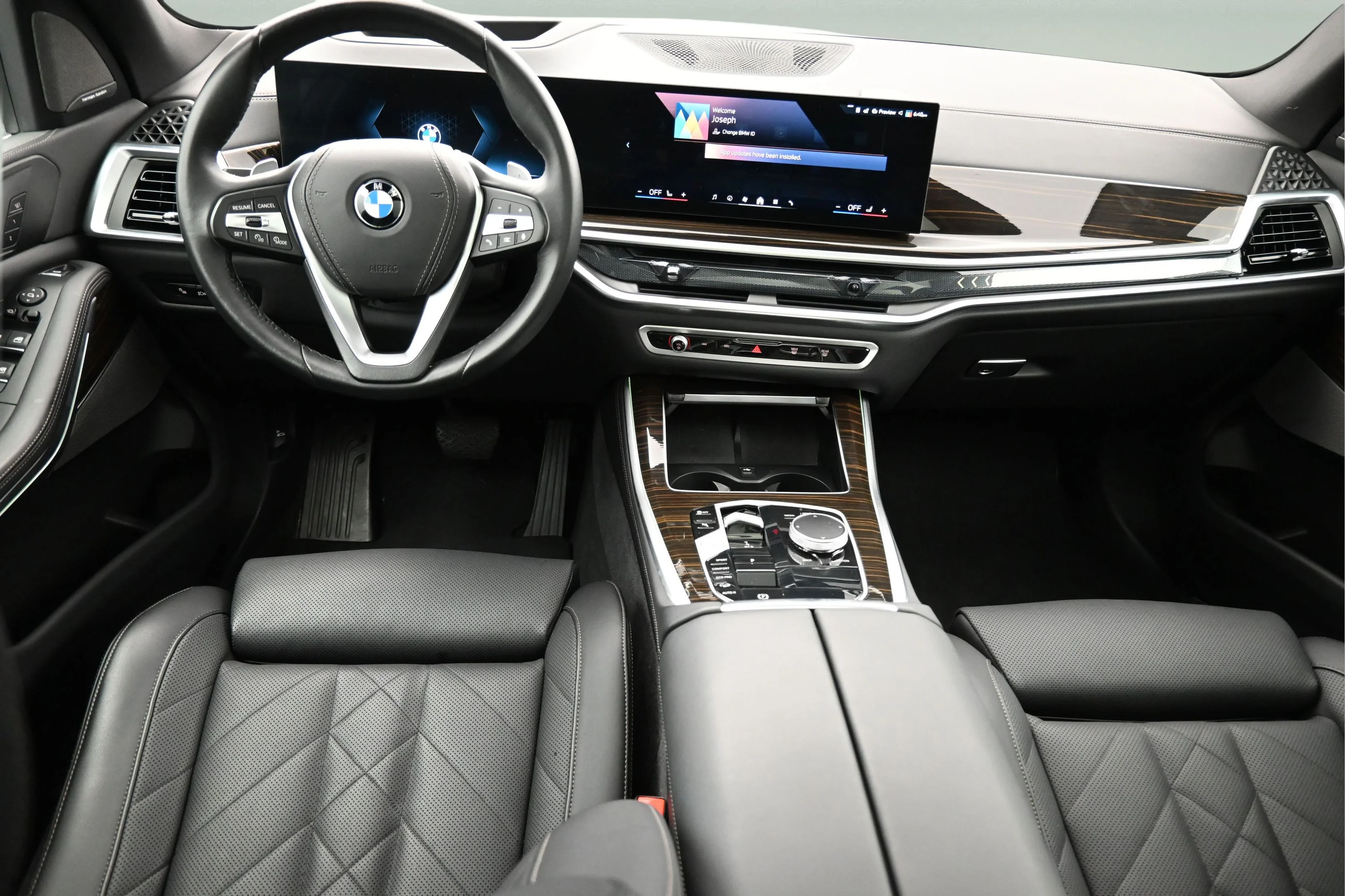 Used 2026 White BMW xDrive40i image 16