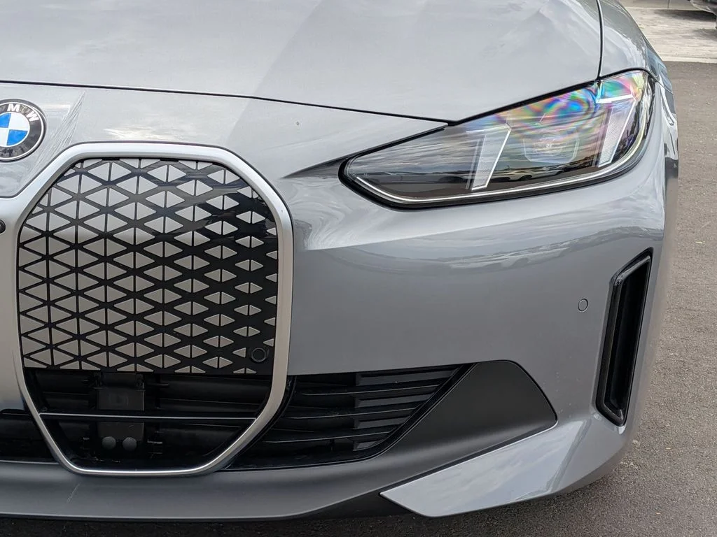 New 2026 Gray BMW eDrive40 image 18