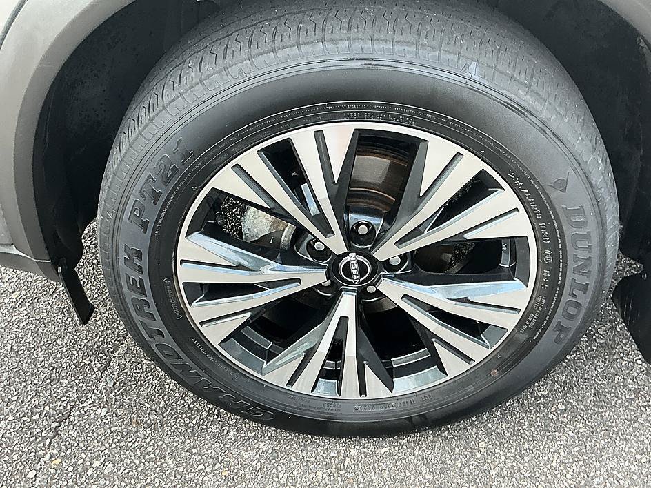 Used 2023 Gun Metallic Nissan SV image 9