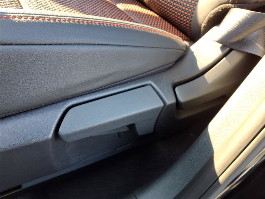 New 2026 Canyon Bronze Metallic Nissan SR image 21