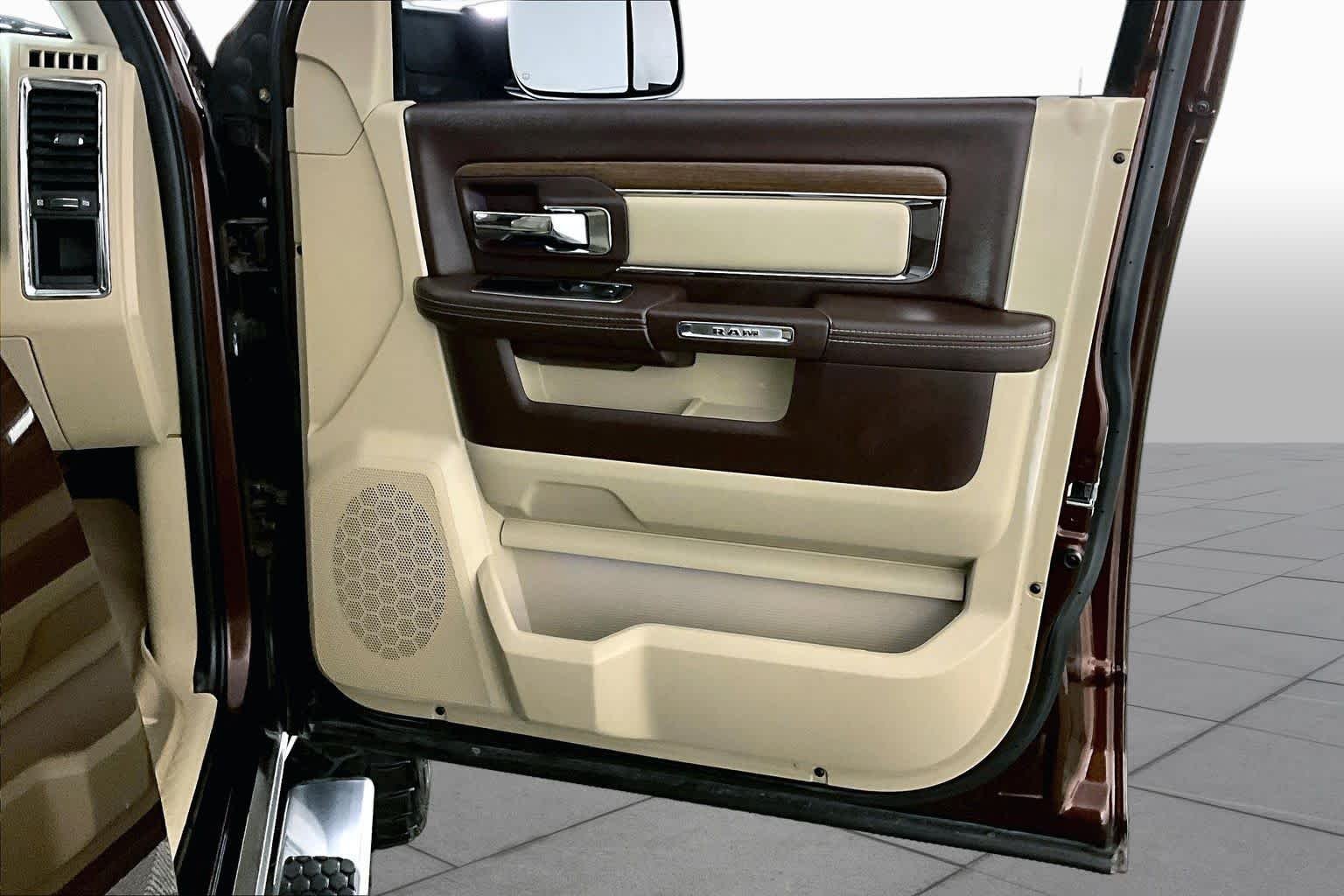 Used 2015 Western Brown Ram Laramie image 21