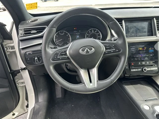 Used 2022 White INFINITI ESSENTIAL image 13