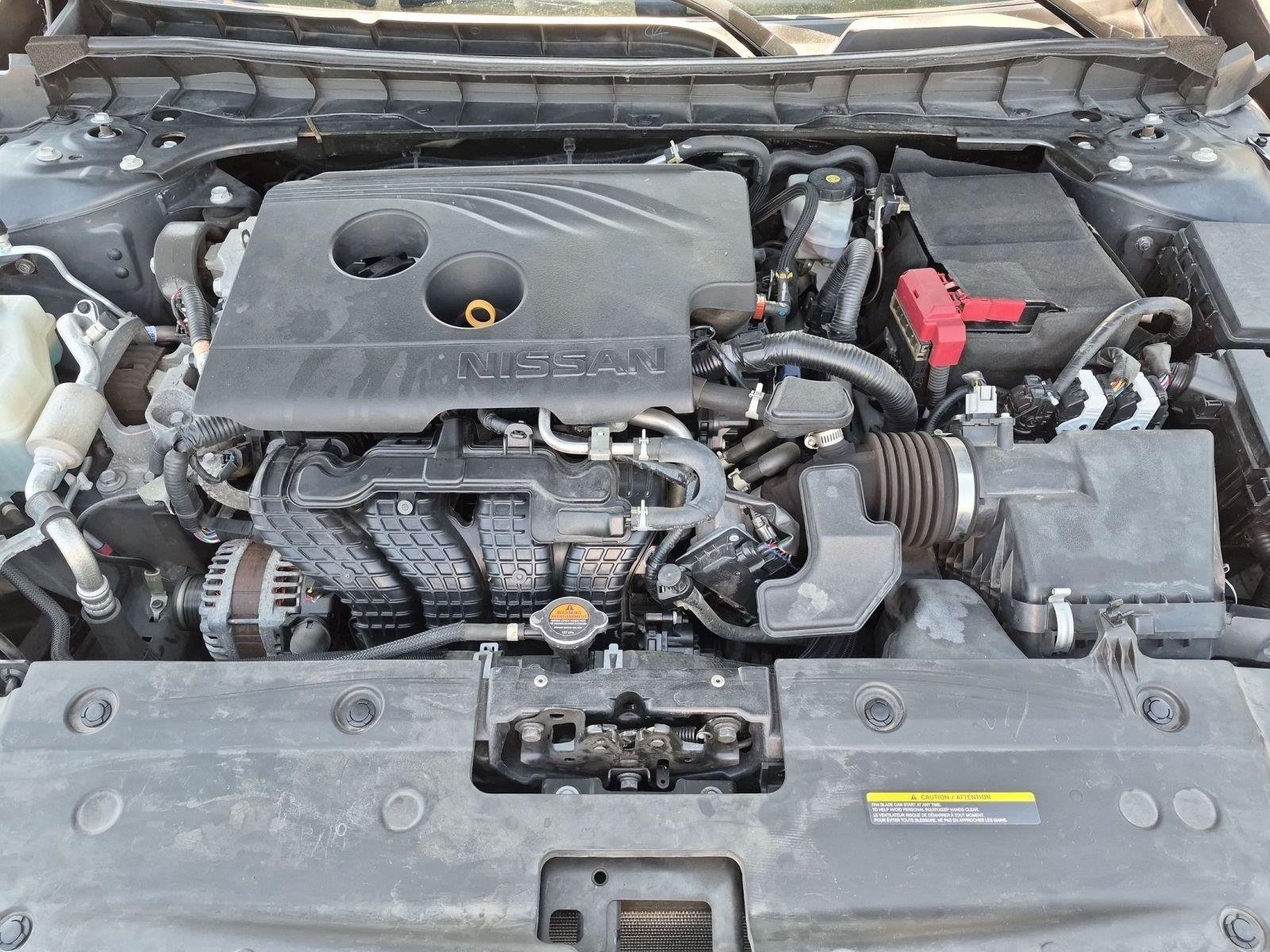 Used 2020 Super Black Nissan 2.5 SR image 18