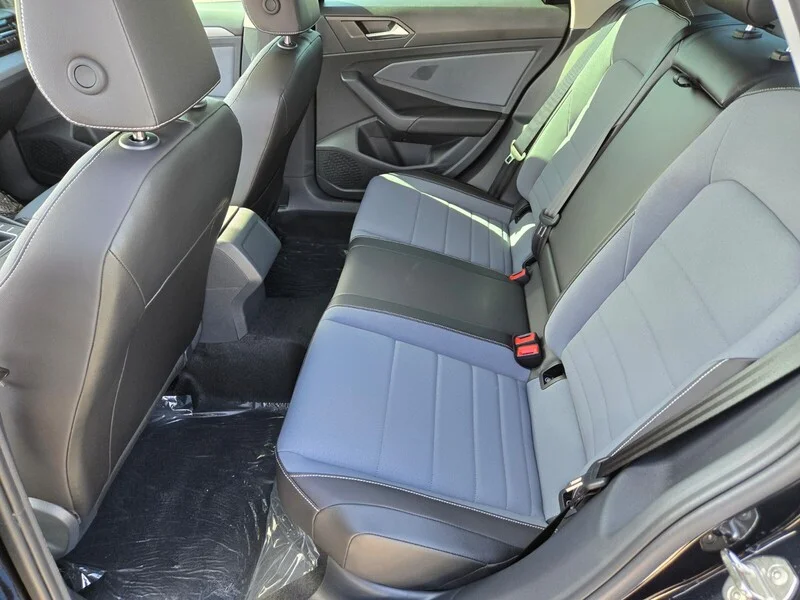 New 2026 Black Volkswagen 1.5T SE image 7