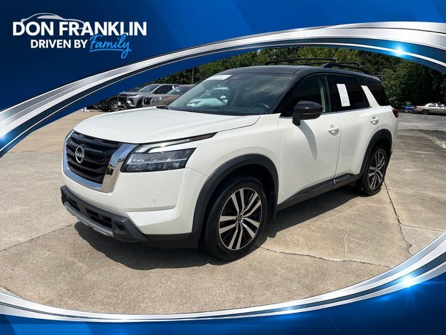 2023 Nissan Pathfinder Platinum