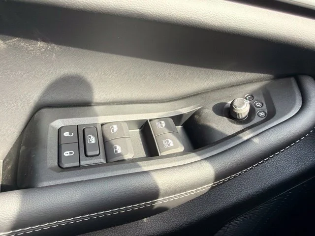 New 2026 White Jeep Altitude image 24