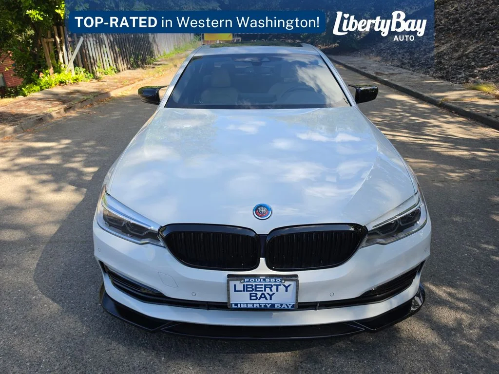 Used 2019 White BMW 530e xDrive iPerformance image 2