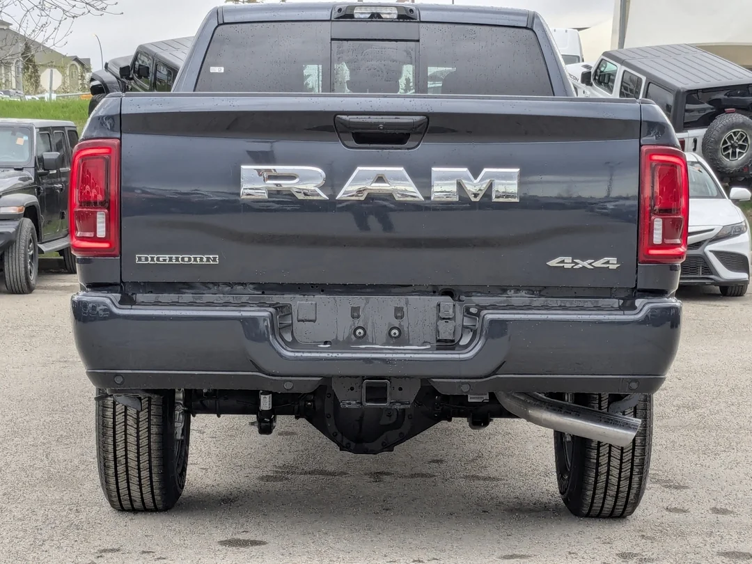 New 2026 Blue RAM Big Horn - - 6.7L HO Diesel - 5th Wheel/Gooseneck Prep - Sport App Pkg - Nav - Cargo Cam & More! image 7