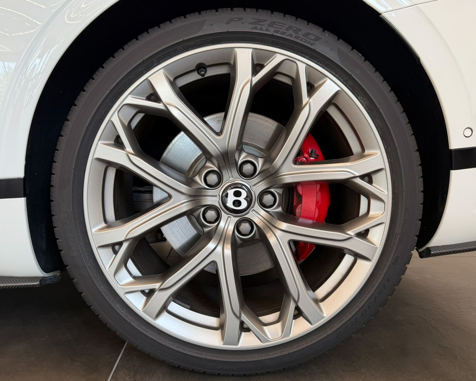 Used 2023 White Bentley V8 S image 52