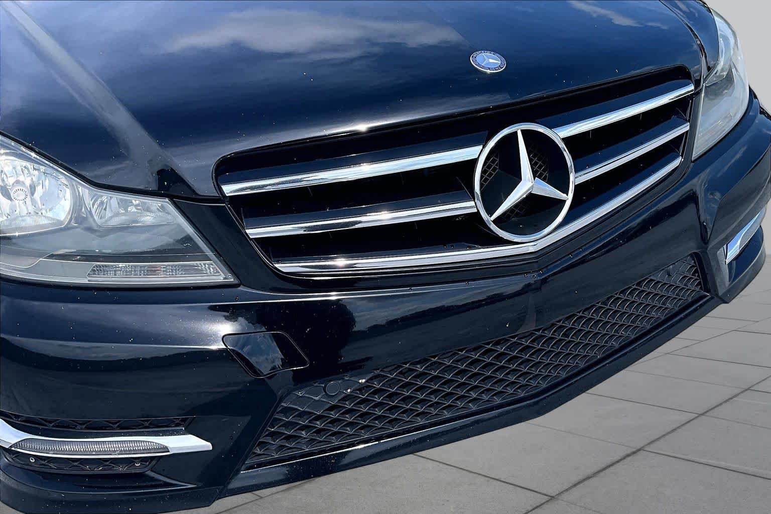 Used 2014 Obsidian Black Metallic Mercedes-Benz C 250 Sport image 27