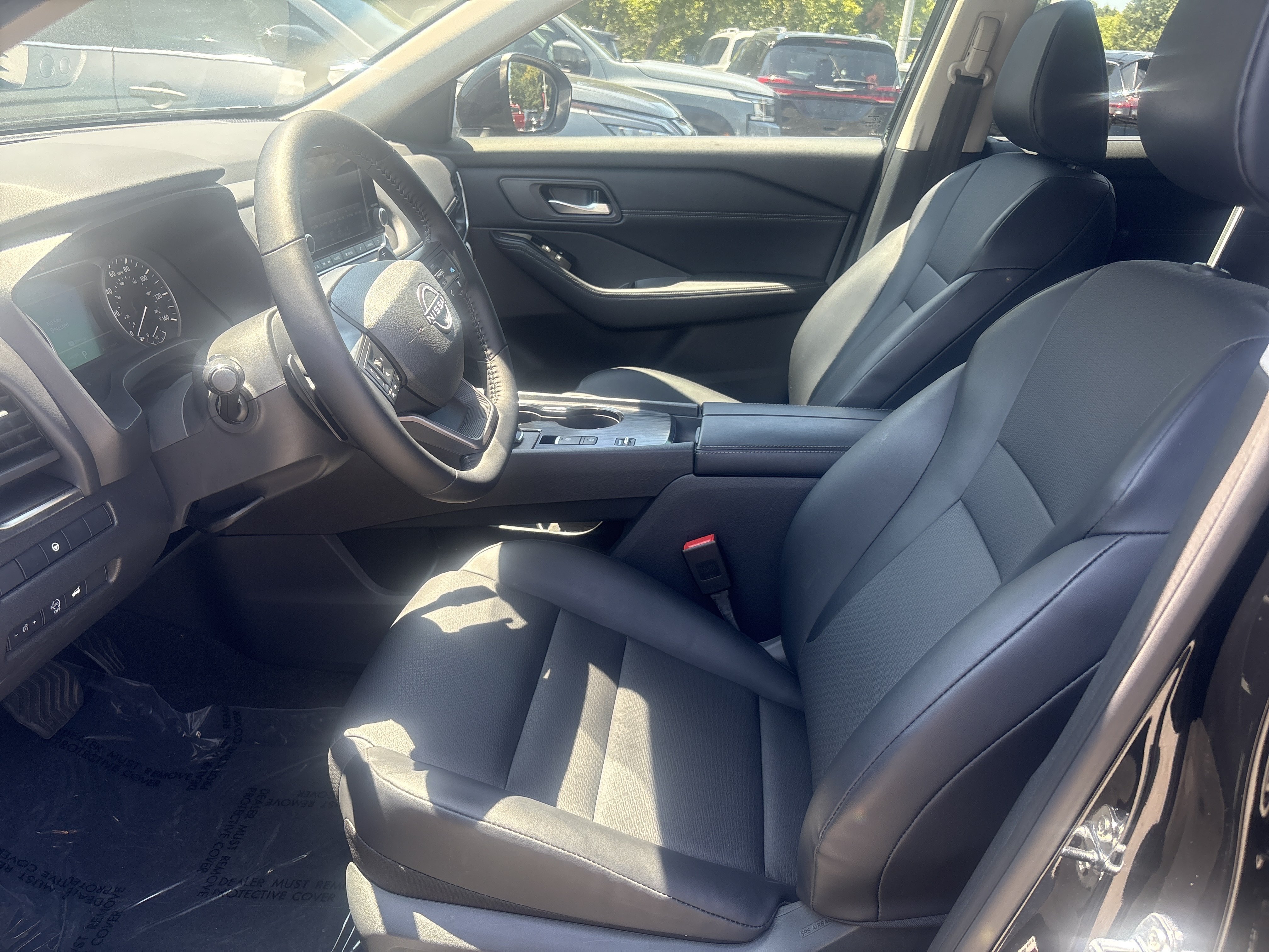 Used 2026 Super Black Nissan SV image 28