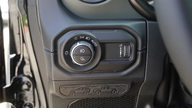 New 2026 Black Clear-Coat Exterior Paint Jeep Mojave X image 20