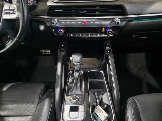 Used 2021 Purple Kia SX image 21