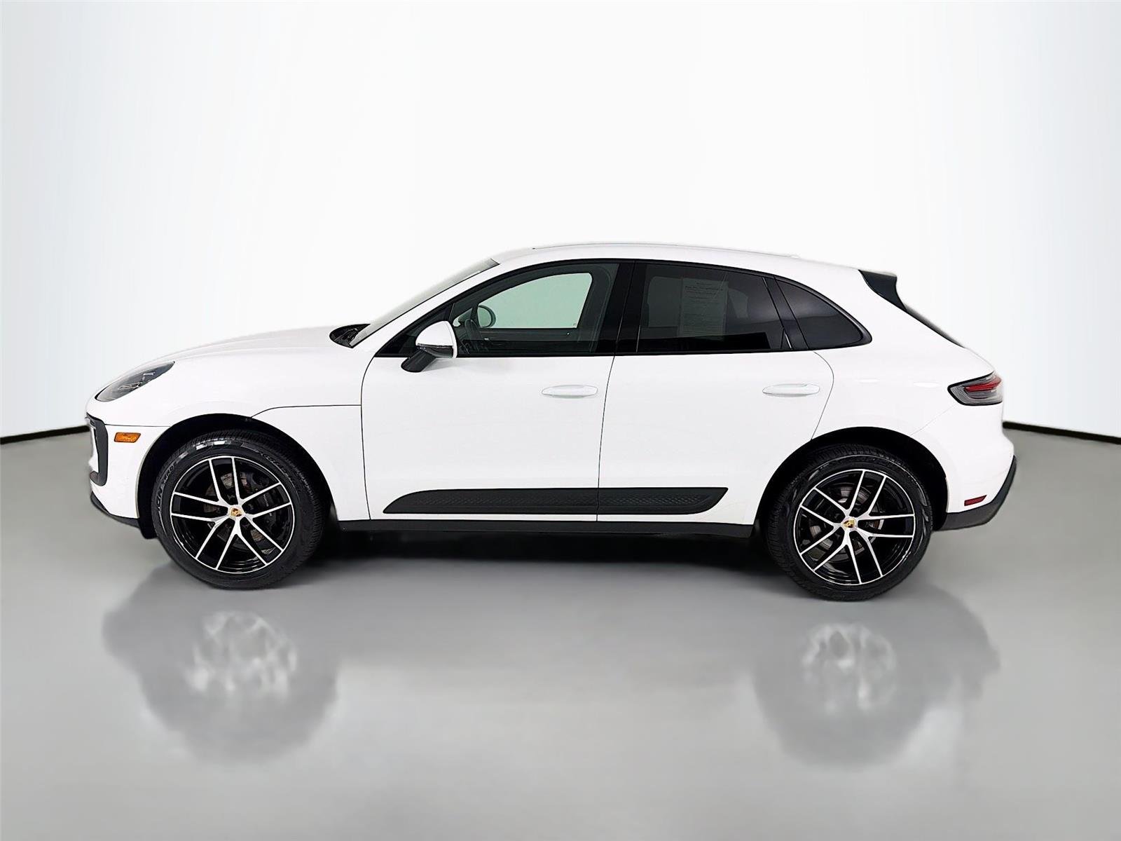 Used 2023 White Porsche T image 2