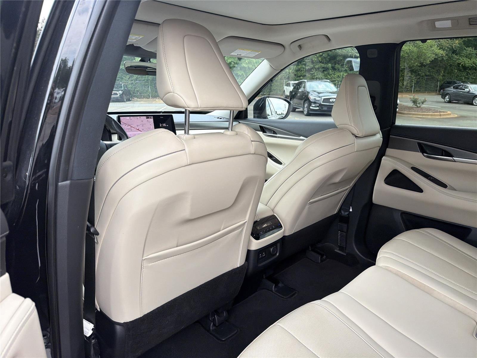 Used 2024 Mineral Black INFINITI LUXE image 24