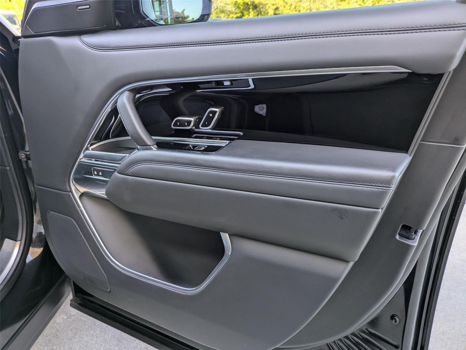 2023 Land Rover Range Rover SE - Photo 33
