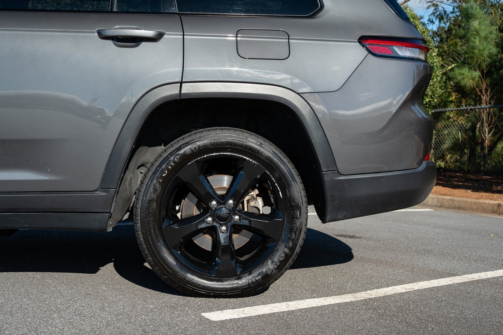 2023 Jeep Grand Cherokee Altitude photo 4
