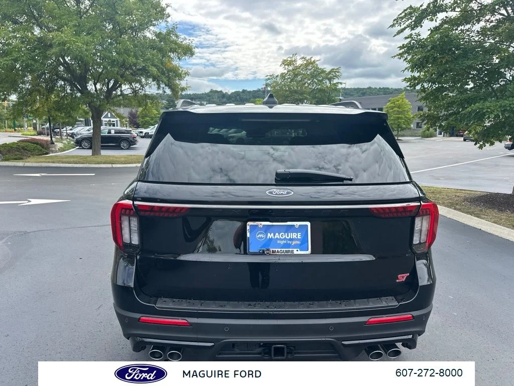 New 2026 Agate Black Metallic Ford ST image 5