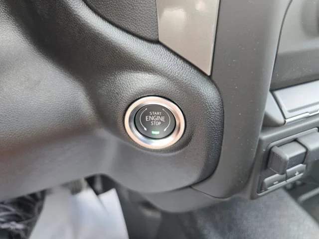 2025 GMC Sierra 3500HD Pro - Photo 19
