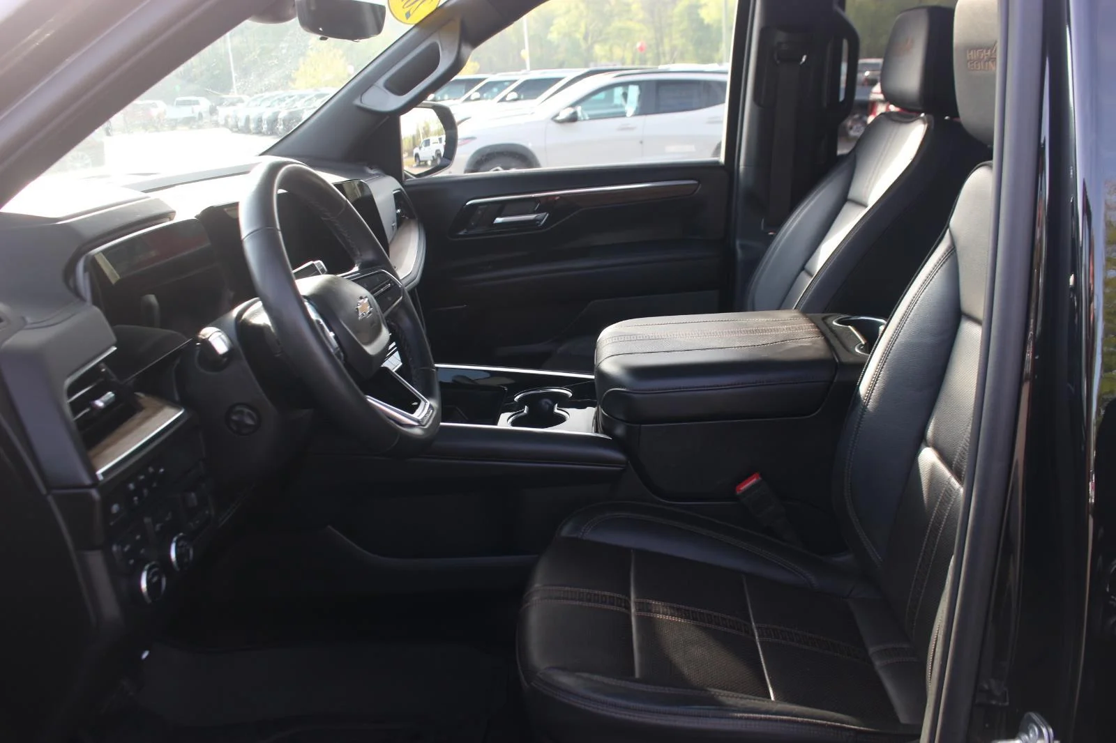 Used 2025 Black Chevrolet High Country image 17