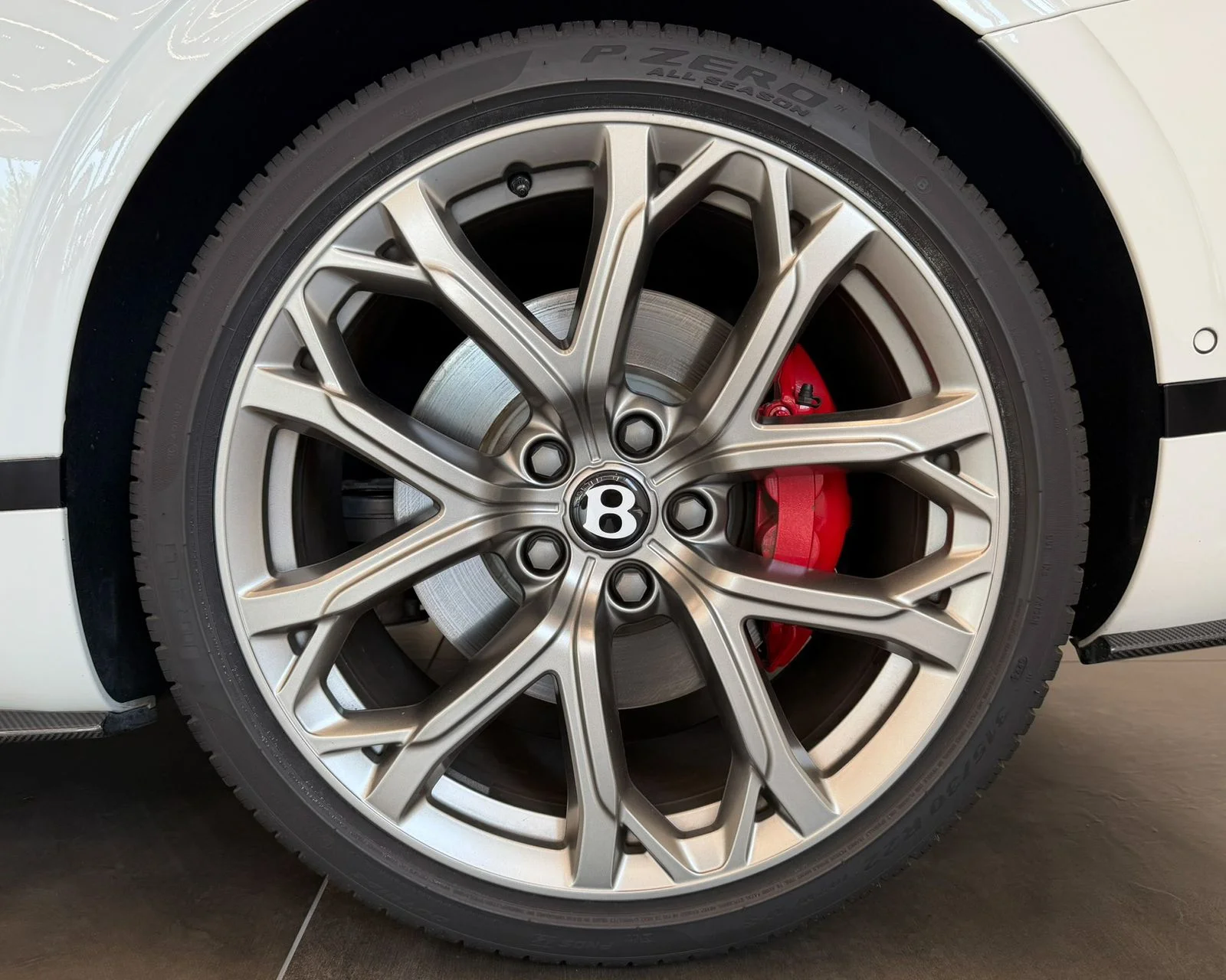 Used 2023 White Bentley V8 S image 52
