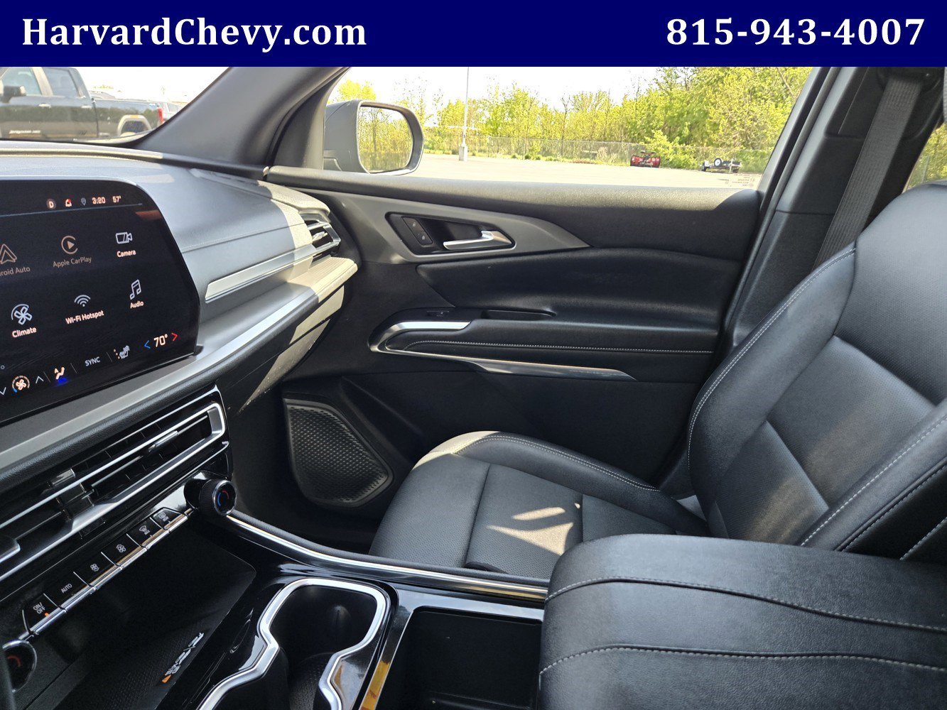 2025 Chevrolet Traverse LT - Photo 14
