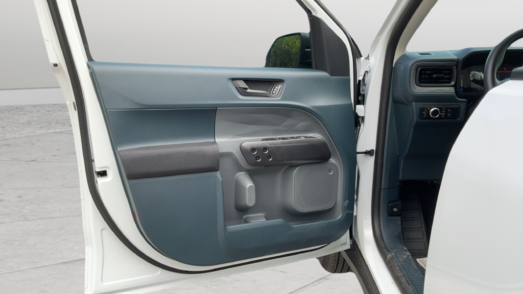 New 2026 Oxford White Ford XL image 18