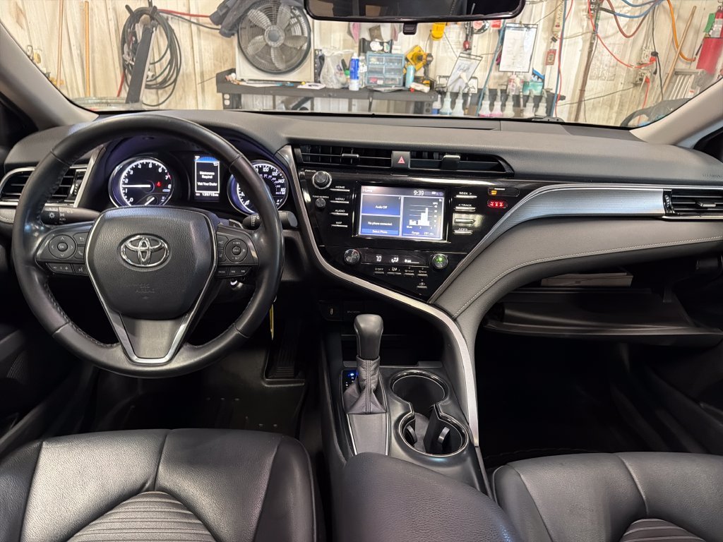 Used 2019 Silver Toyota SE image 17