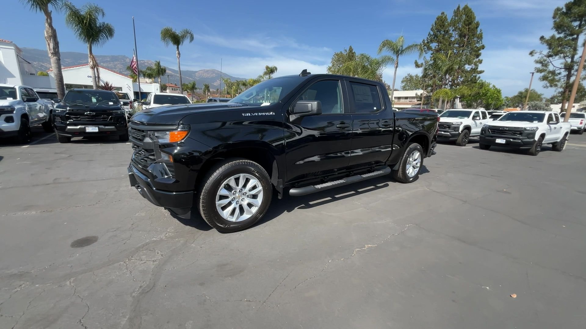 2025 Chevrolet Silverado 1500 Custom - Photo 39