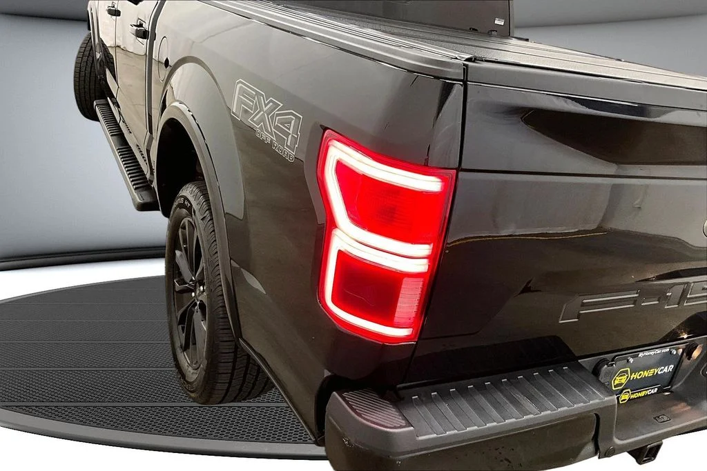 Used 2020 Black Ford Lariat image 24