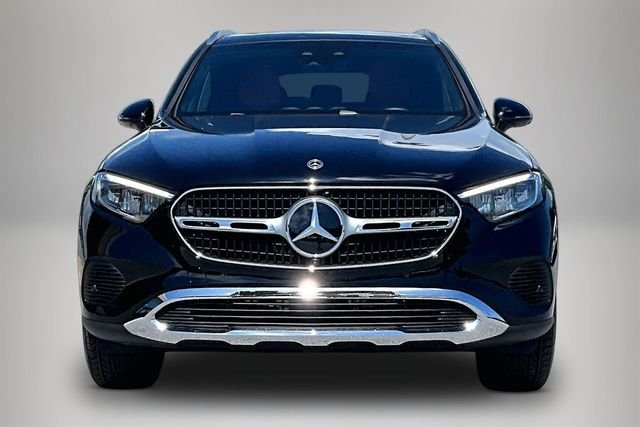 Used 2026  Mercedes-Benz GLC 300 image 3