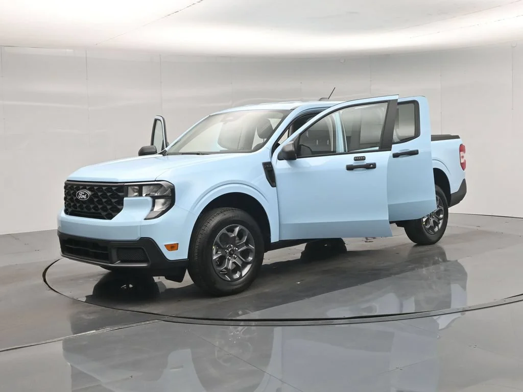 New 2026 Light Blue Ford XLT image 28