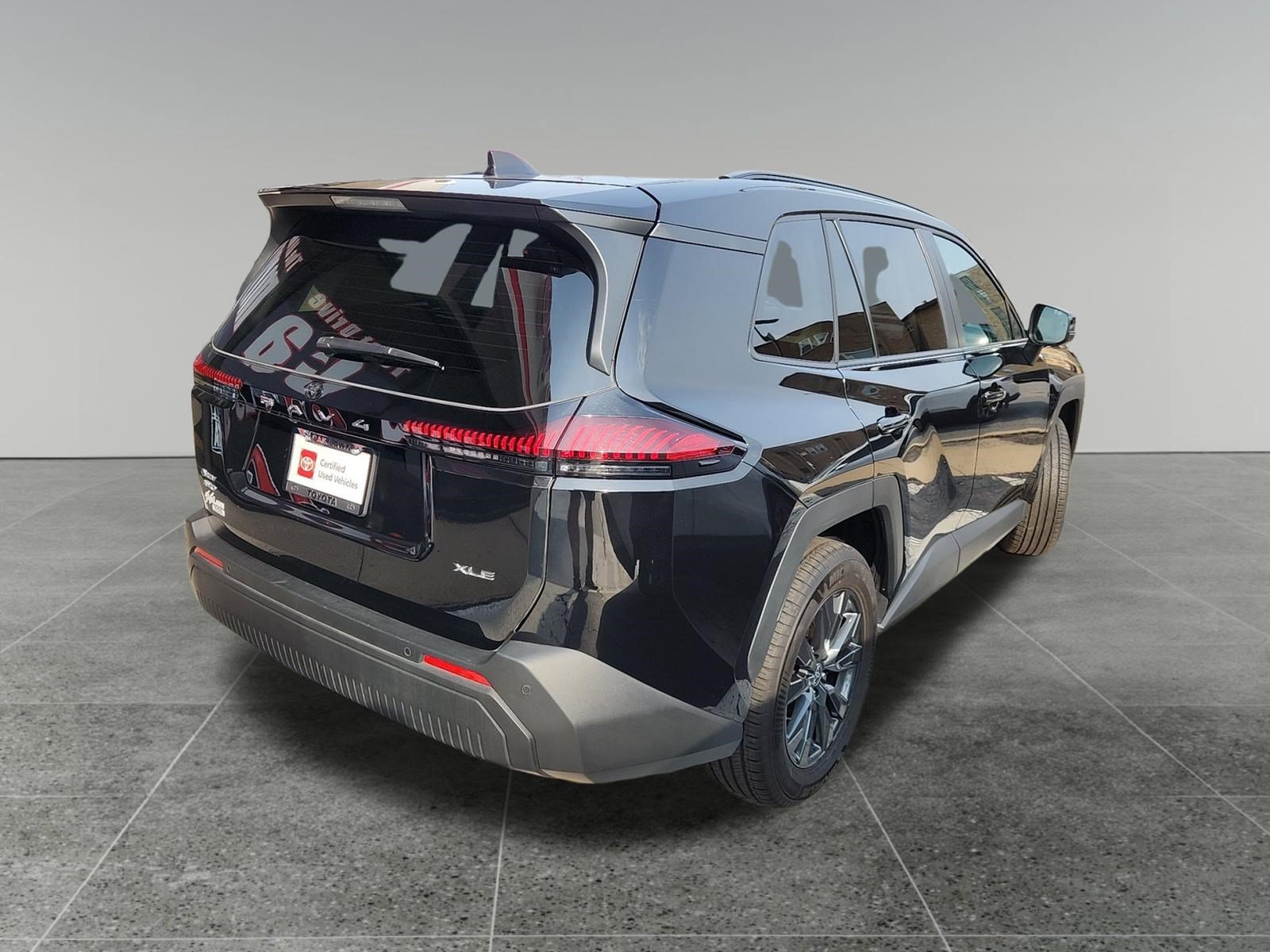 Used 2026 Midnight Black Metallic Toyota XLE Premium image 7