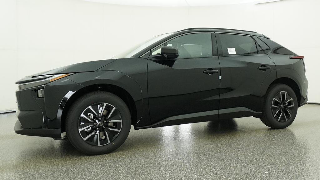 New 2026 Midnight Black Metallic Toyota XLE image 4