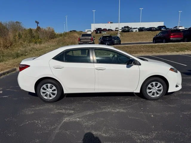 Used 2017 White Toyota L image 2