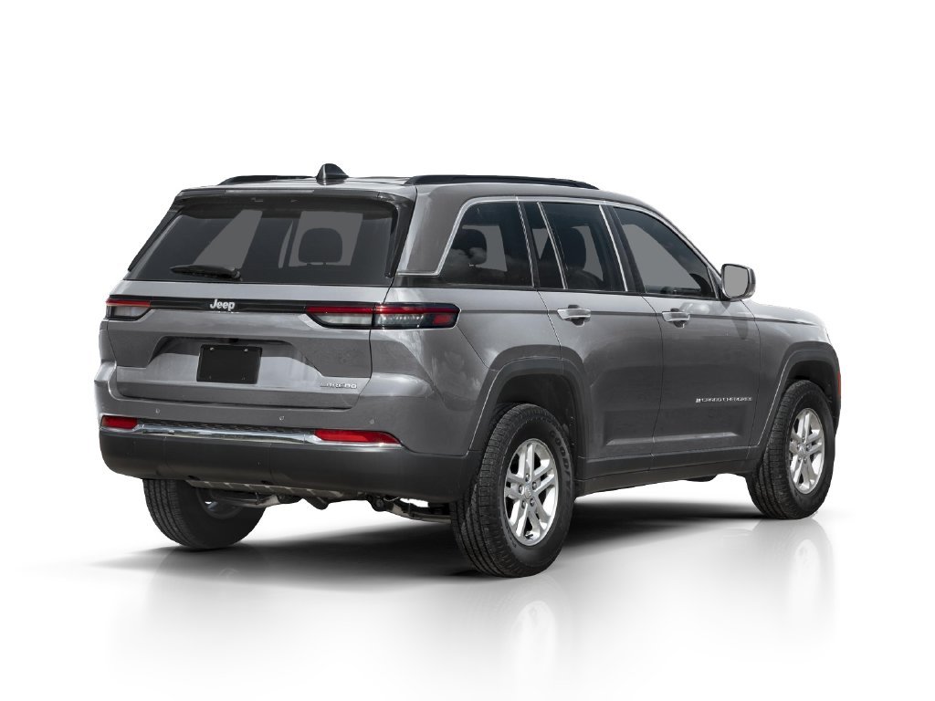 Used 2025 Gray Jeep Laredo X image 2