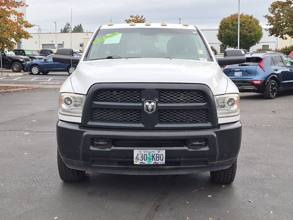 Used 2014 Bright White Clearcoat Ram Tradesman image 9
