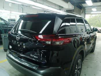 Used 2023 Super Black Nissan SV image 4