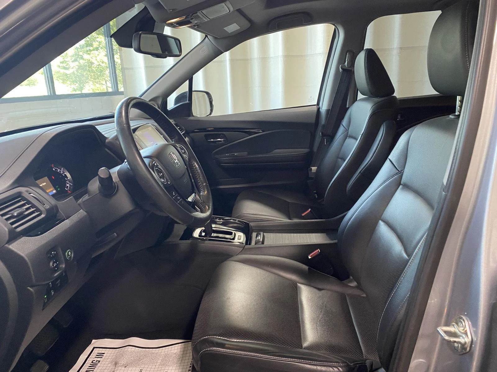 Used 2017 Modern Steel Metallic Honda RTL-E image 15