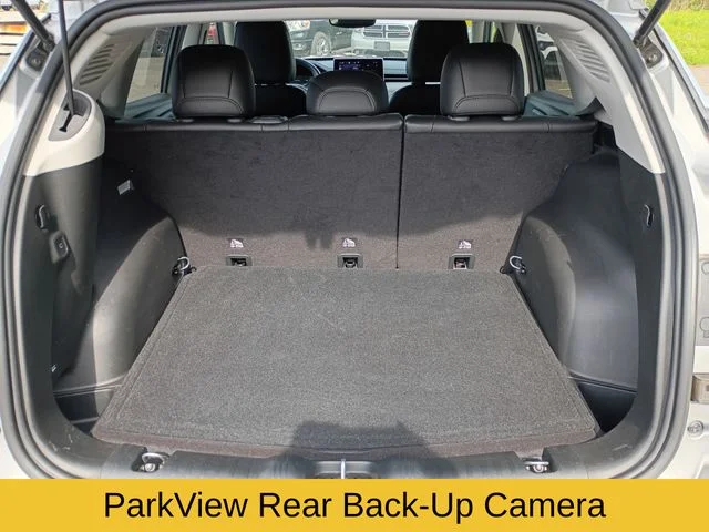 Used 2022 Silver Jeep Latitude image 21