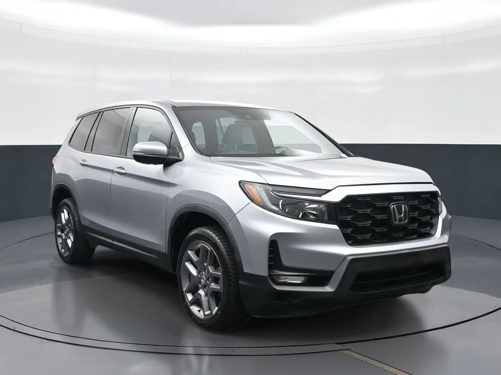 Used 2023 Gray Honda EX-L image 13