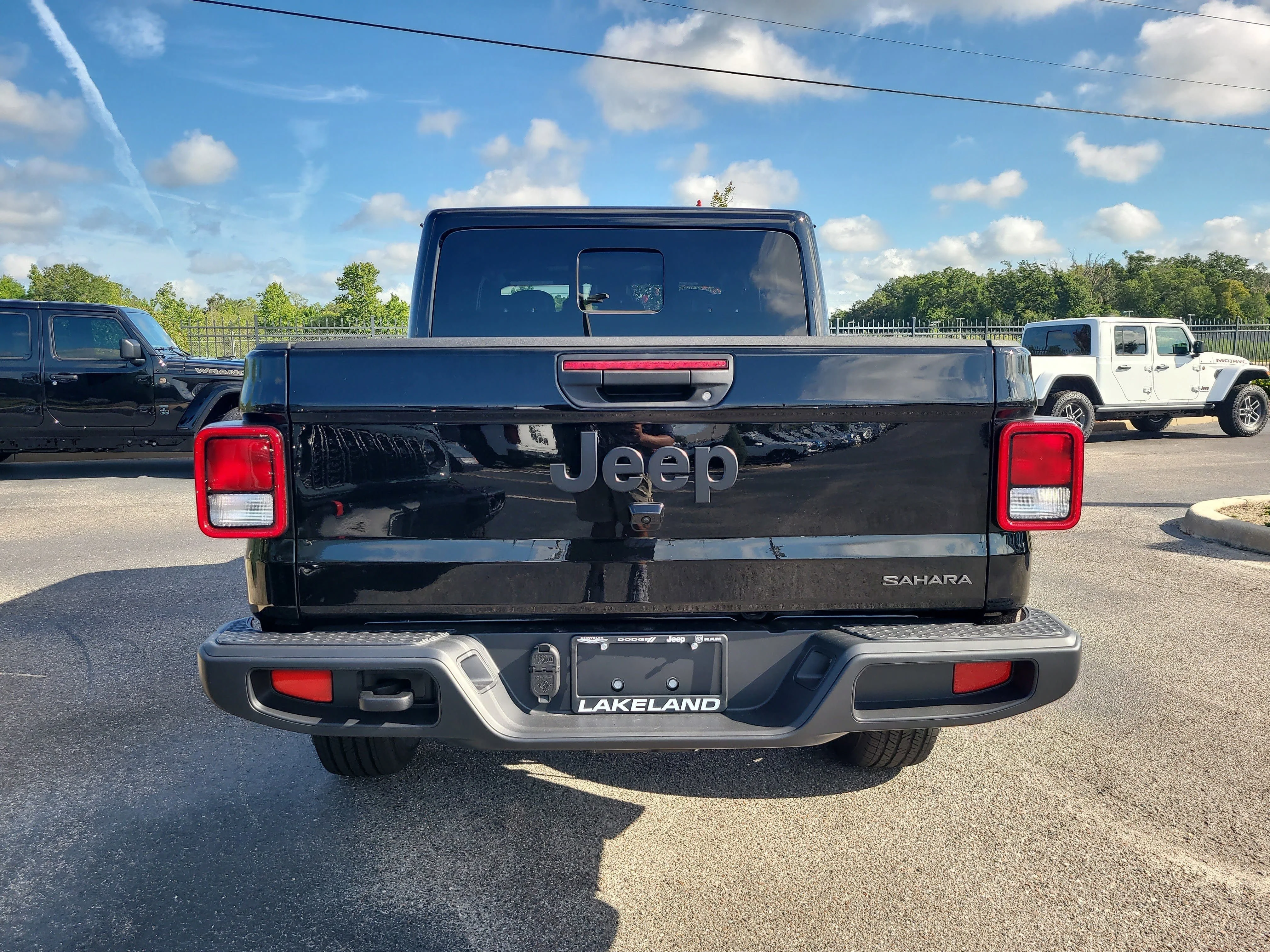 New 2026 Black Clearcoat Jeep Sahara image 7
