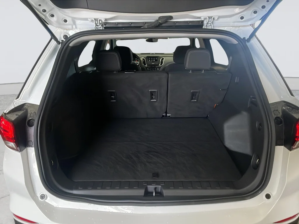 2023 Chevrolet Equinox LT - Photo 35